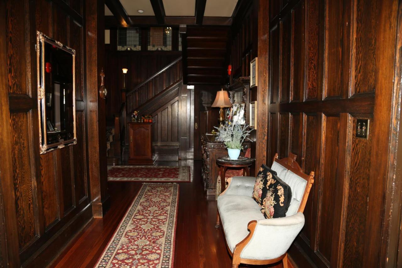 Beaconsfield Bed And Breakfast - Виктория Экстерьер фото