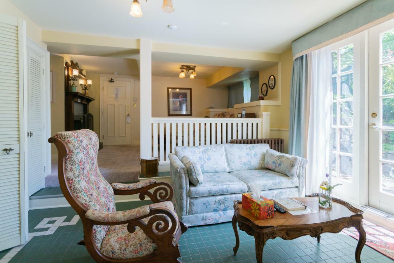 Beaconsfield Bed And Breakfast - Виктория Экстерьер фото